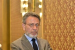 رئیس کمیسیون صادرات اتاق ایران خواستار شد: لغو ممنوعیت صادرات فرش ایرانی از آمریکا