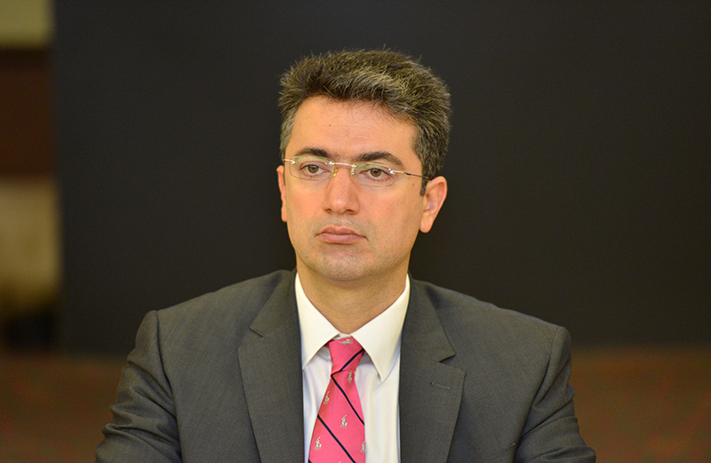 خشت اول چون نهد معمار کج...