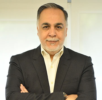 آقای حسن احمدیان